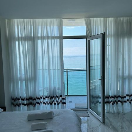 Appartement Sea à Batoumi Extérieur photo