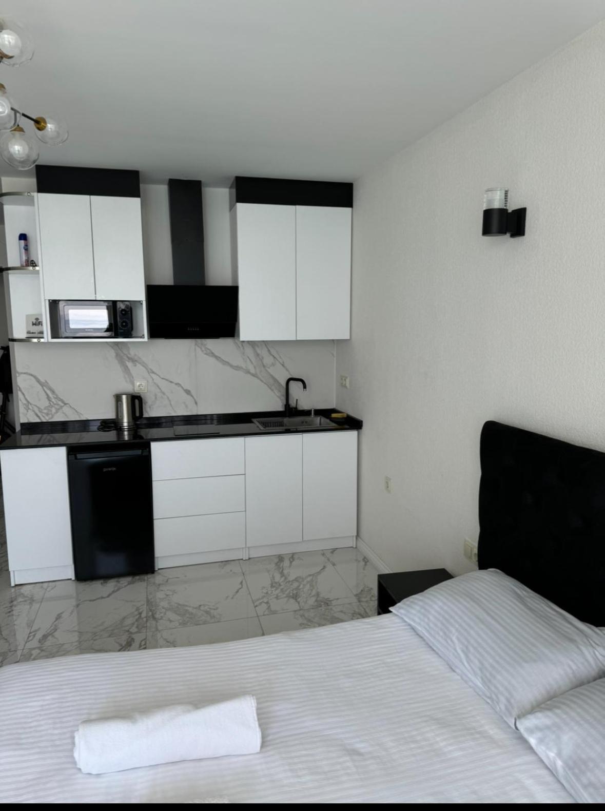 Appartement Sea à Batoumi Extérieur photo